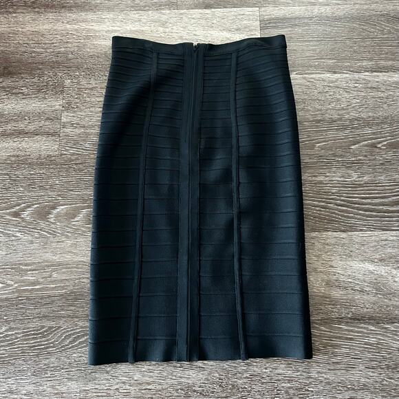 Hervé Léger by Max Azria Black Bandage Sia Skirt Size Medium Knee Length Bodycon - Picture 10 of 16